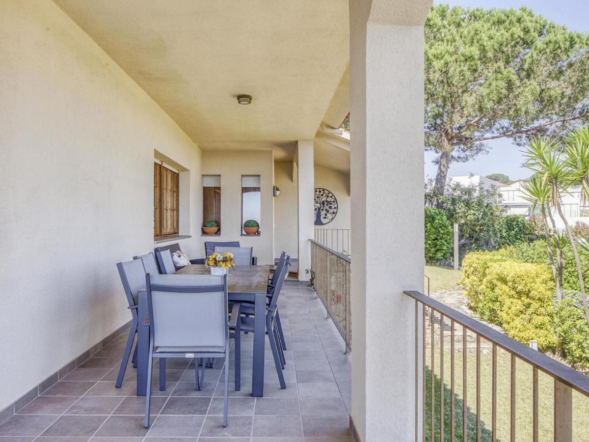Belvilla By Oyo Villa In Arenys De Mar With Pool Bagian luar foto