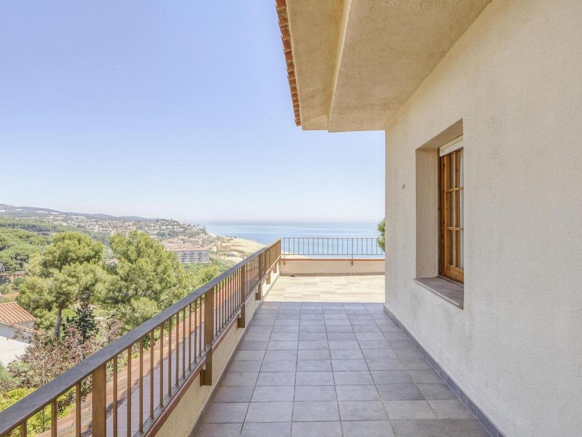 Belvilla By Oyo Villa In Arenys De Mar With Pool Bagian luar foto